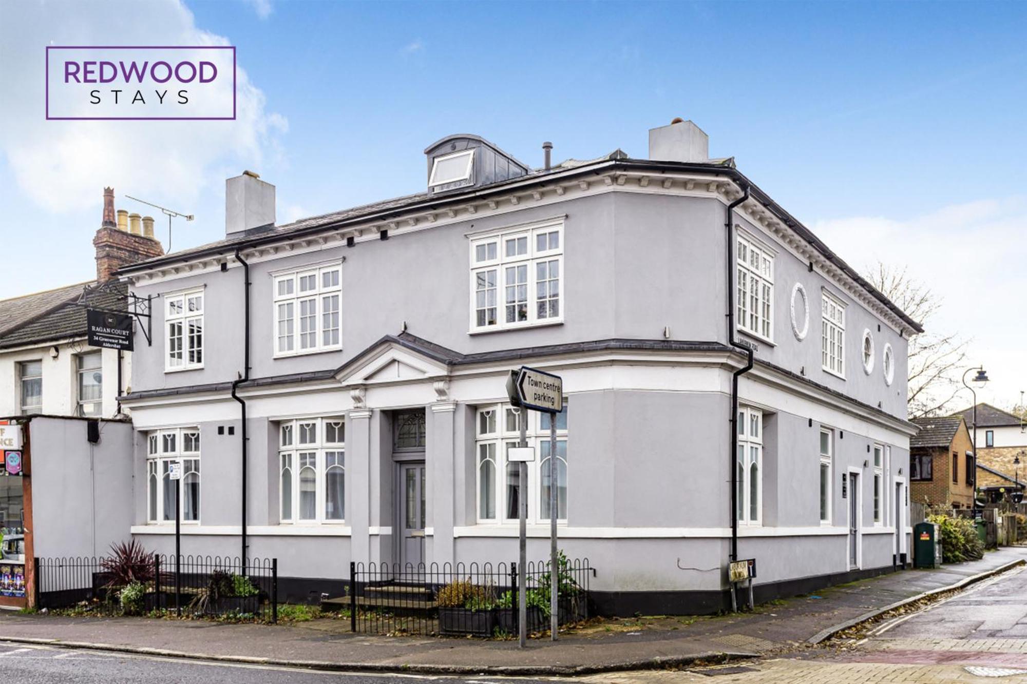 1 Bed 1 Bath Town Center Apartments For Corporates & Contractors, Wifi, Netflix And Parking On Selected Units By Redwood Stays Aldershot Exteriör bild