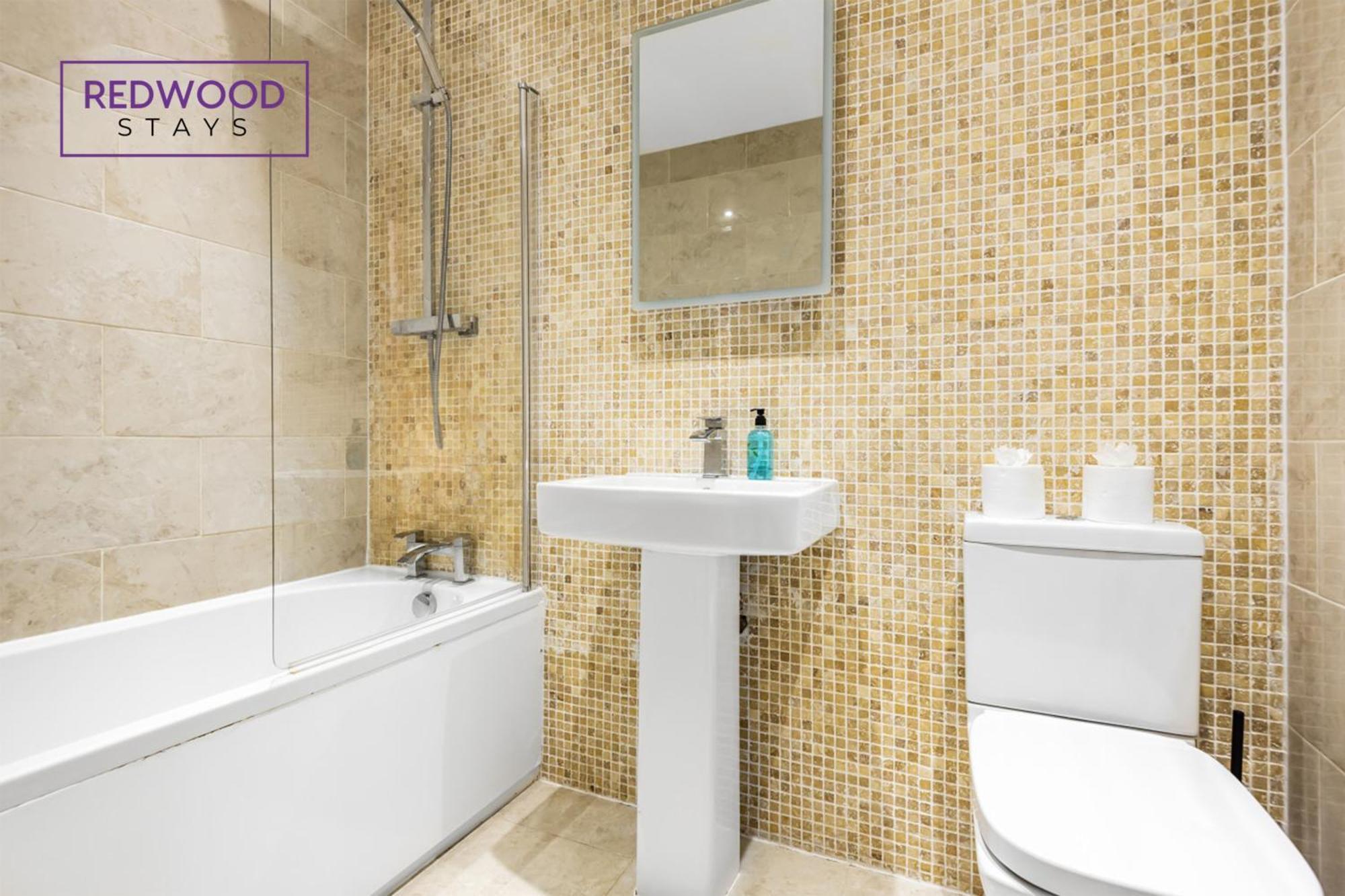 1 Bed 1 Bath Town Center Apartments For Corporates & Contractors, Wifi, Netflix And Parking On Selected Units By Redwood Stays Aldershot Exteriör bild