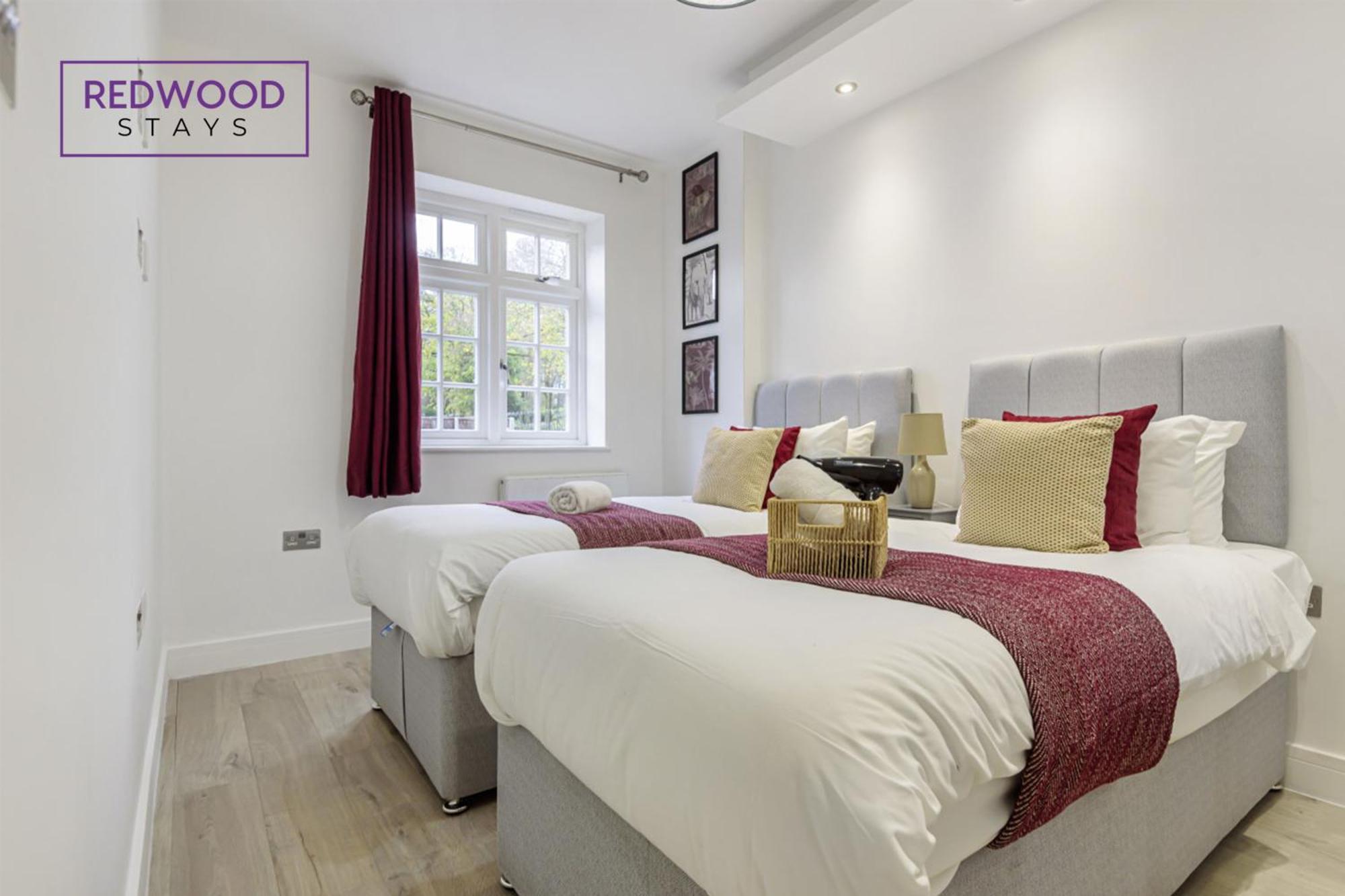 1 Bed 1 Bath Town Center Apartments For Corporates & Contractors, Wifi, Netflix And Parking On Selected Units By Redwood Stays Aldershot Exteriör bild