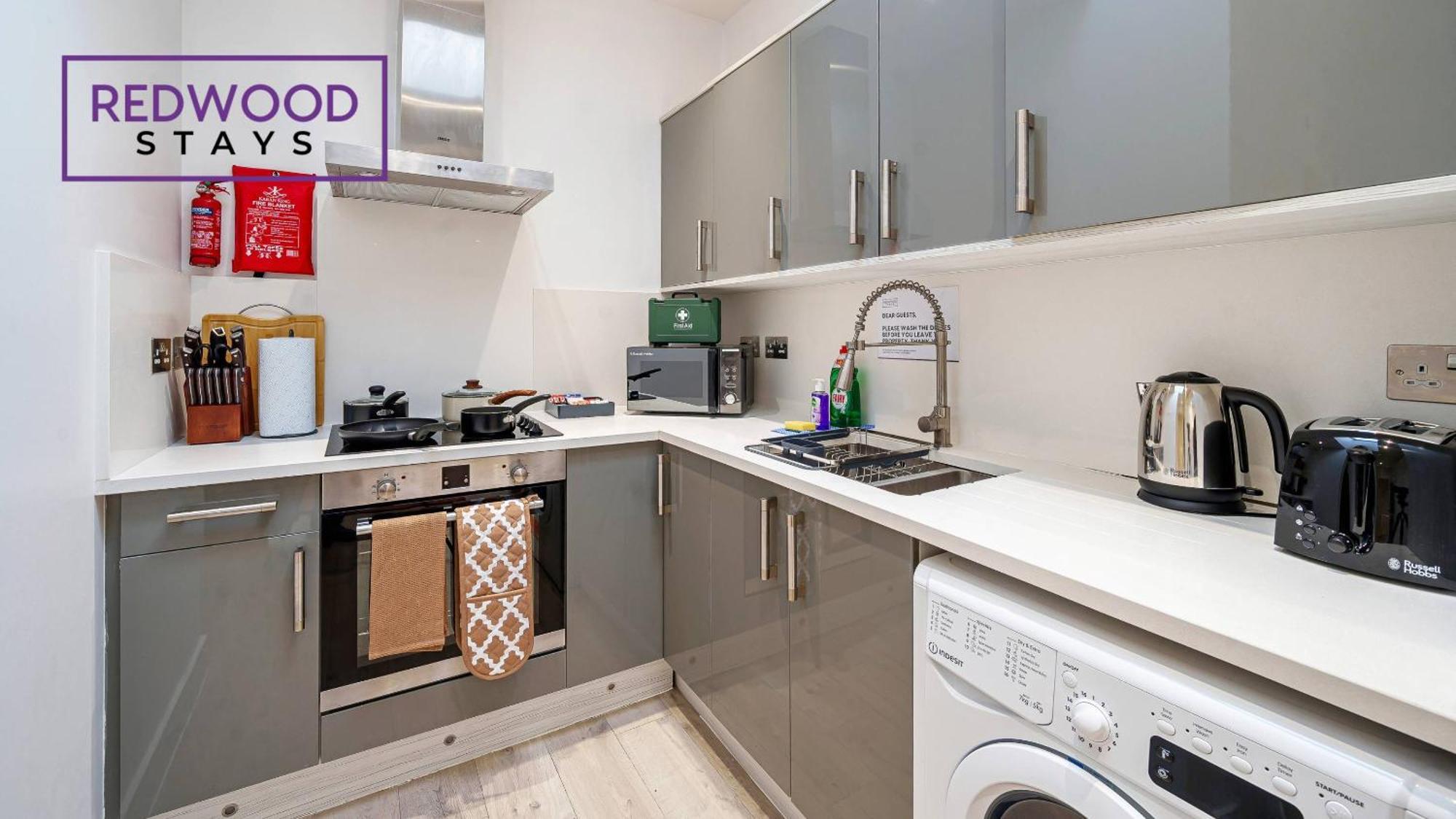 1 Bed 1 Bath Town Center Apartments For Corporates & Contractors, Wifi, Netflix And Parking On Selected Units By Redwood Stays Aldershot Exteriör bild